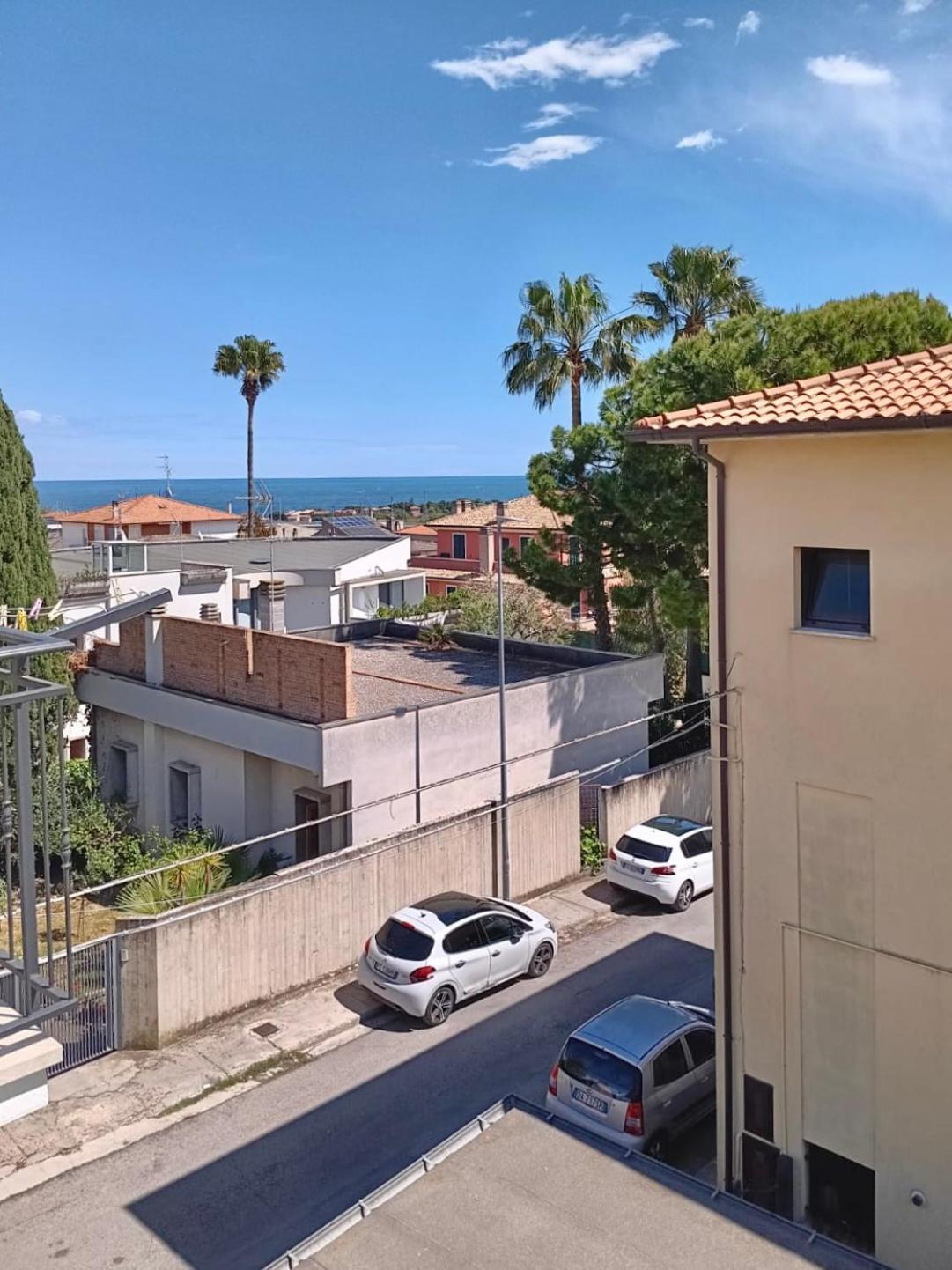 Ferienwohnung Casa Lilly Porto SantʼElpidio Exterior foto